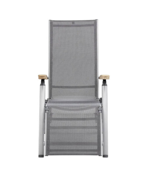 CIRRUS Relaxsessel silber / anthrazit-grau mit Teak-Armlehne