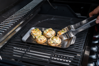Grillzange mit Lock-Funktion